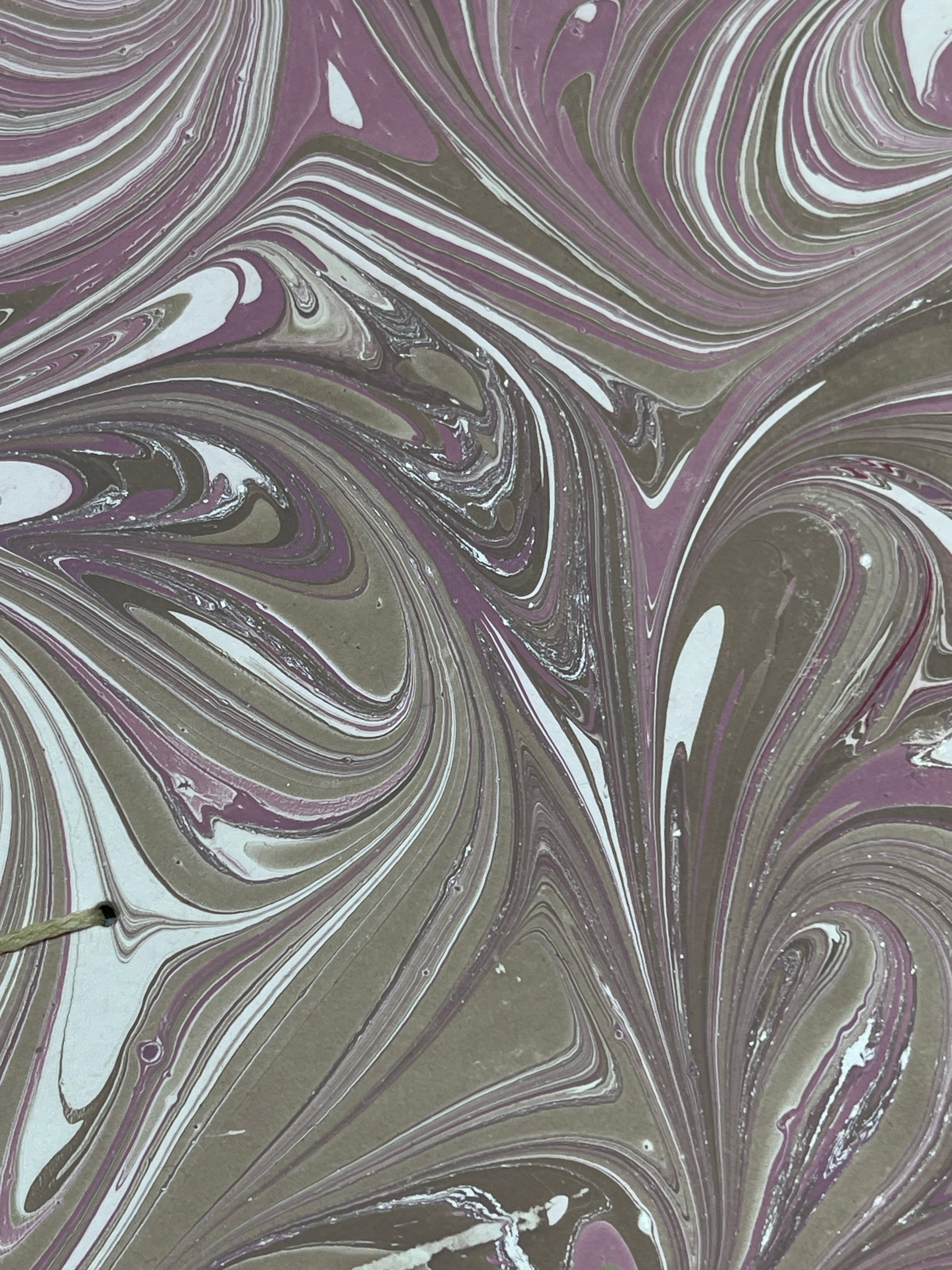 Carnet de croquis à reliure copte marbrée à la main – Format A6, ouverture à plat, papier Canson 120 g/m²