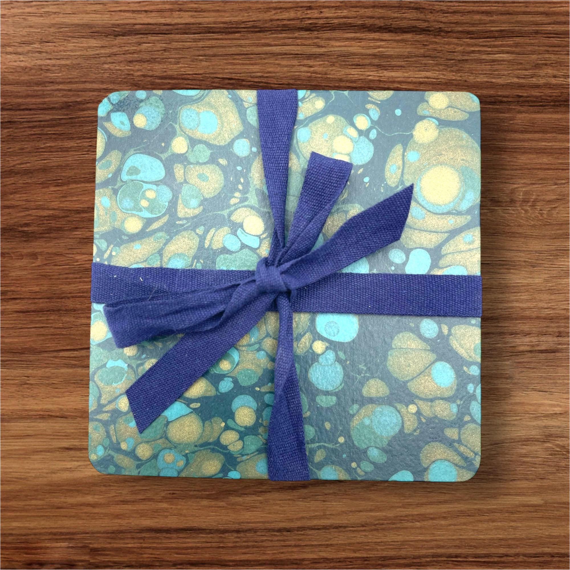4 hand marbled coasters / 4 sous-verre marbré à la main