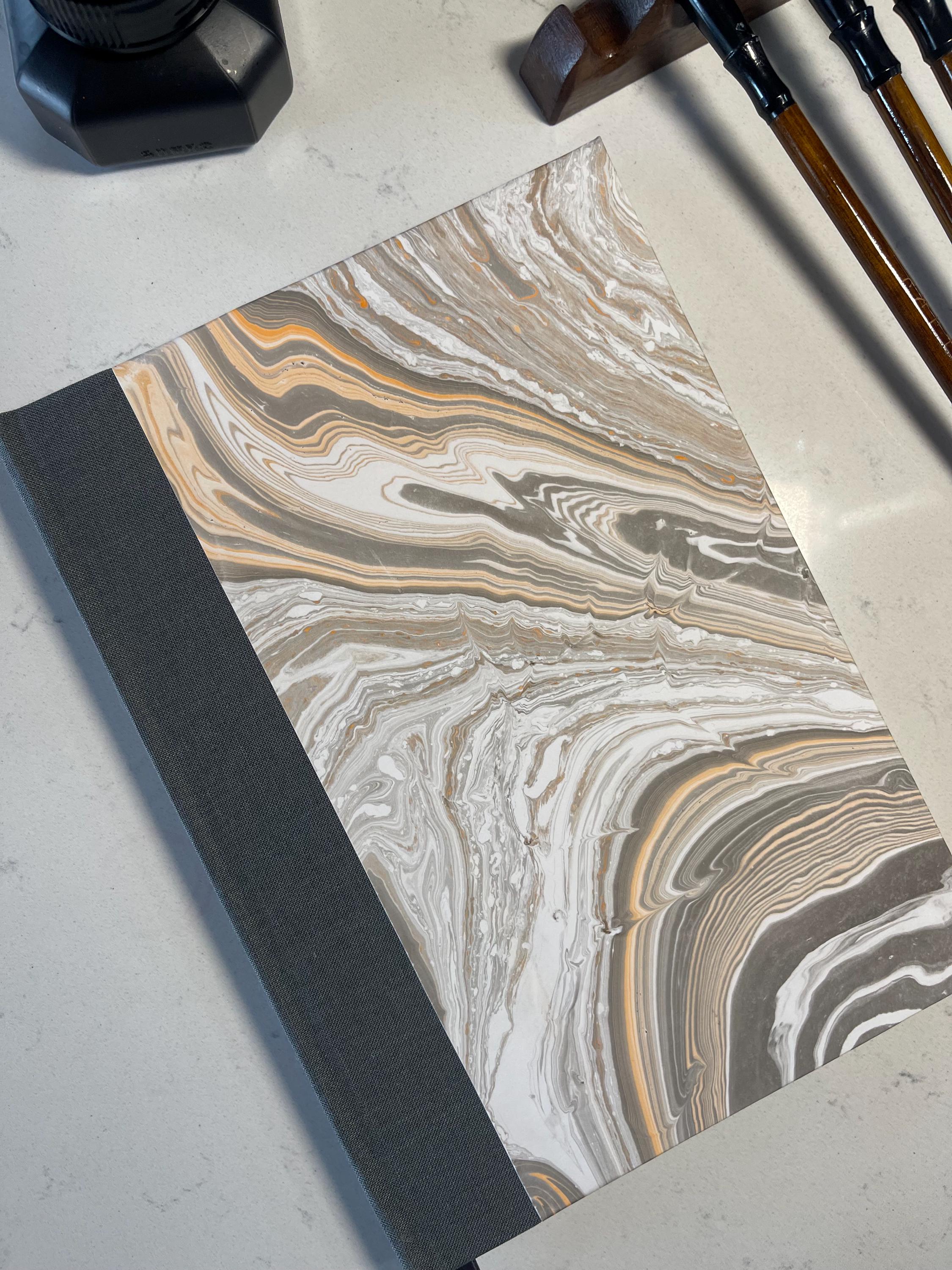 A5 Notebook/Journal Hand Marbled Hard Cover, Hand Made - Carnet A5 Fait Main avec Couverture Rigide Marbrée à la Main