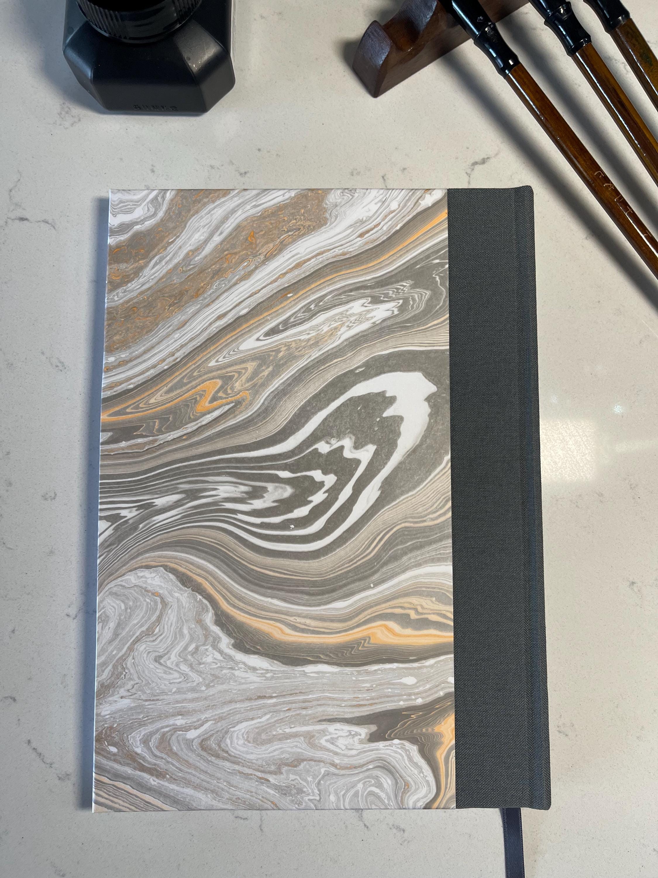A5 Notebook/Journal Hand Marbled Hard Cover, Hand Made - Carnet A5 Fait Main avec Couverture Rigide Marbrée à la Main